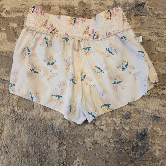 Morgan Lane Silk-Blend Ruthie Corey Set in Kailini Floral. Size xs or small - Picture 7 of 15